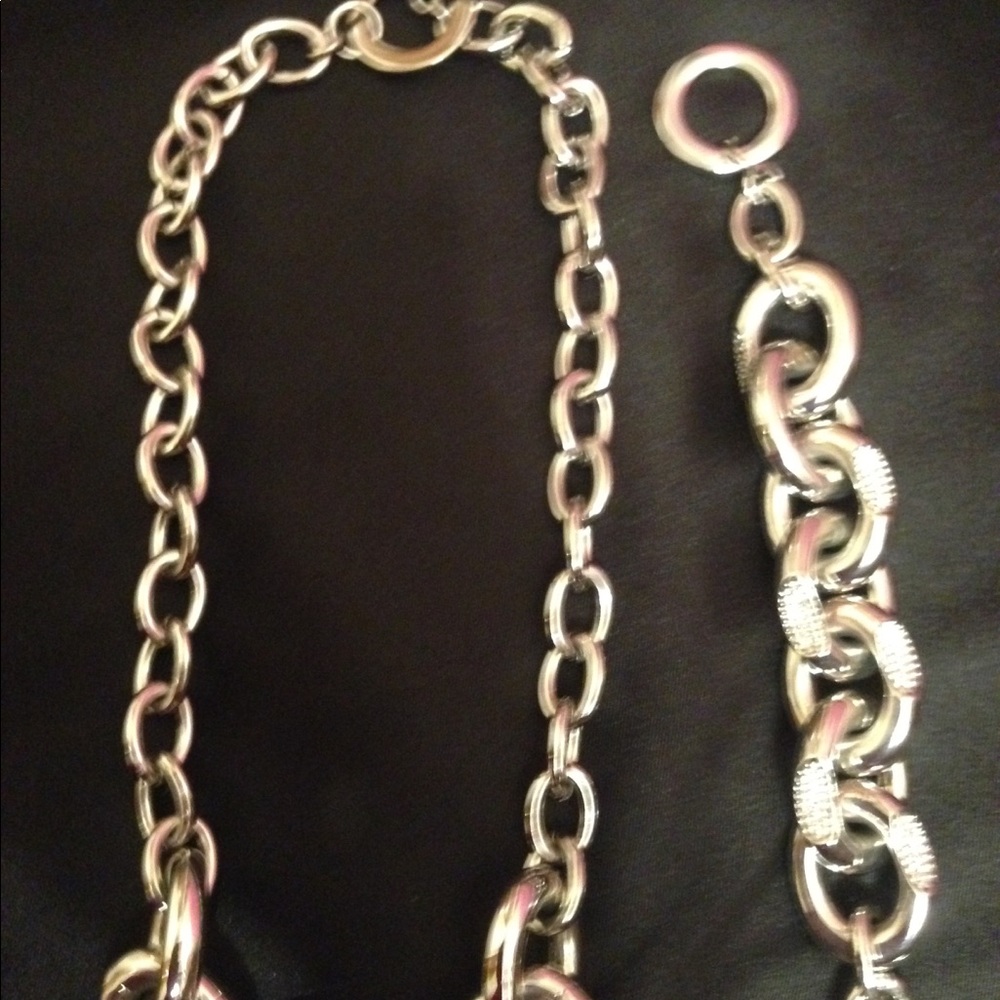 Vince Camuto necklace and bracelet